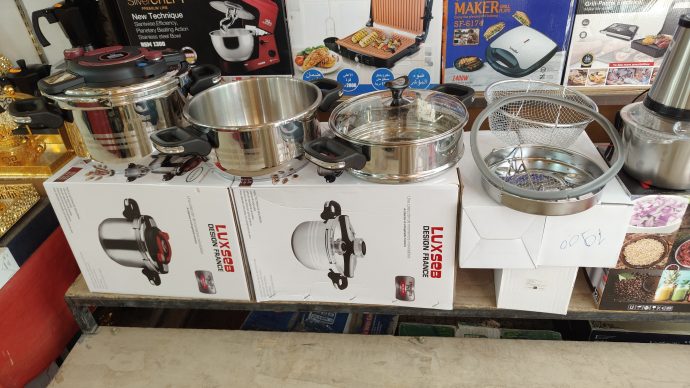 Cocotte Luxseb 7L et 5L + cadeau hachoir 2L (250w)